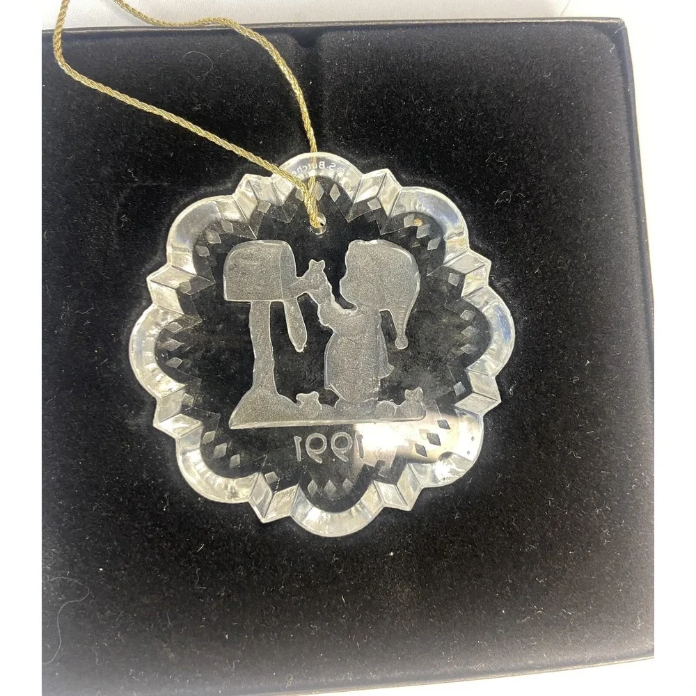 1991 Enesco Precious Moments Lead Crystal Ornament Boy At Mailbox‎